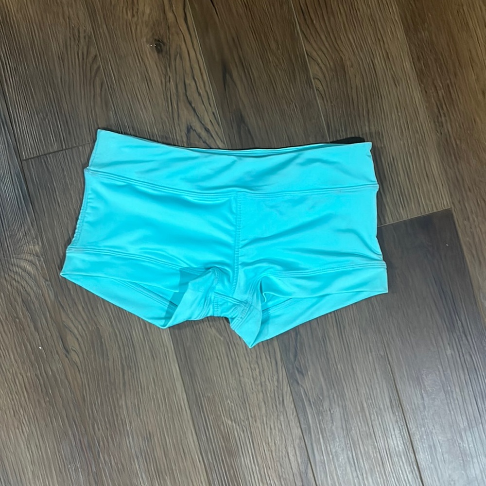 California kisses active teal booty shorts